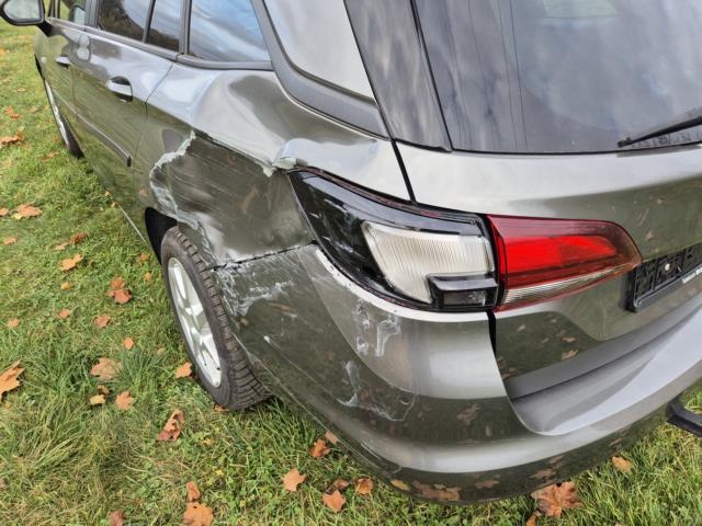 Prodám Opel Astra 1.5CDTI 90KW - KLIMATIZACE - 5