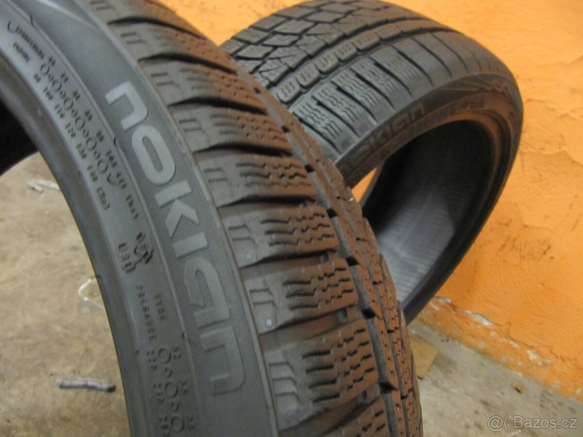 Pneu 225/40/19 Nokian WR A4 - 5