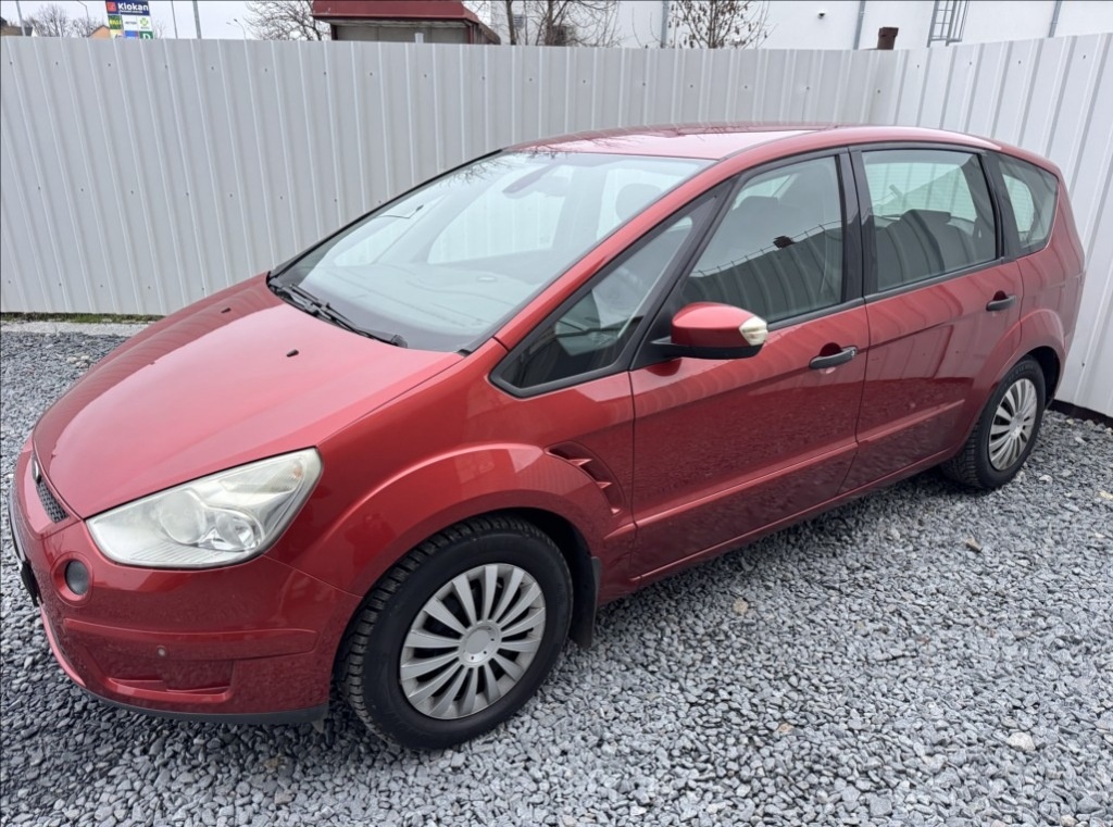 Prodám Ford S-MAX 2,0 TDCi,96kW,7míst,tažné - 5