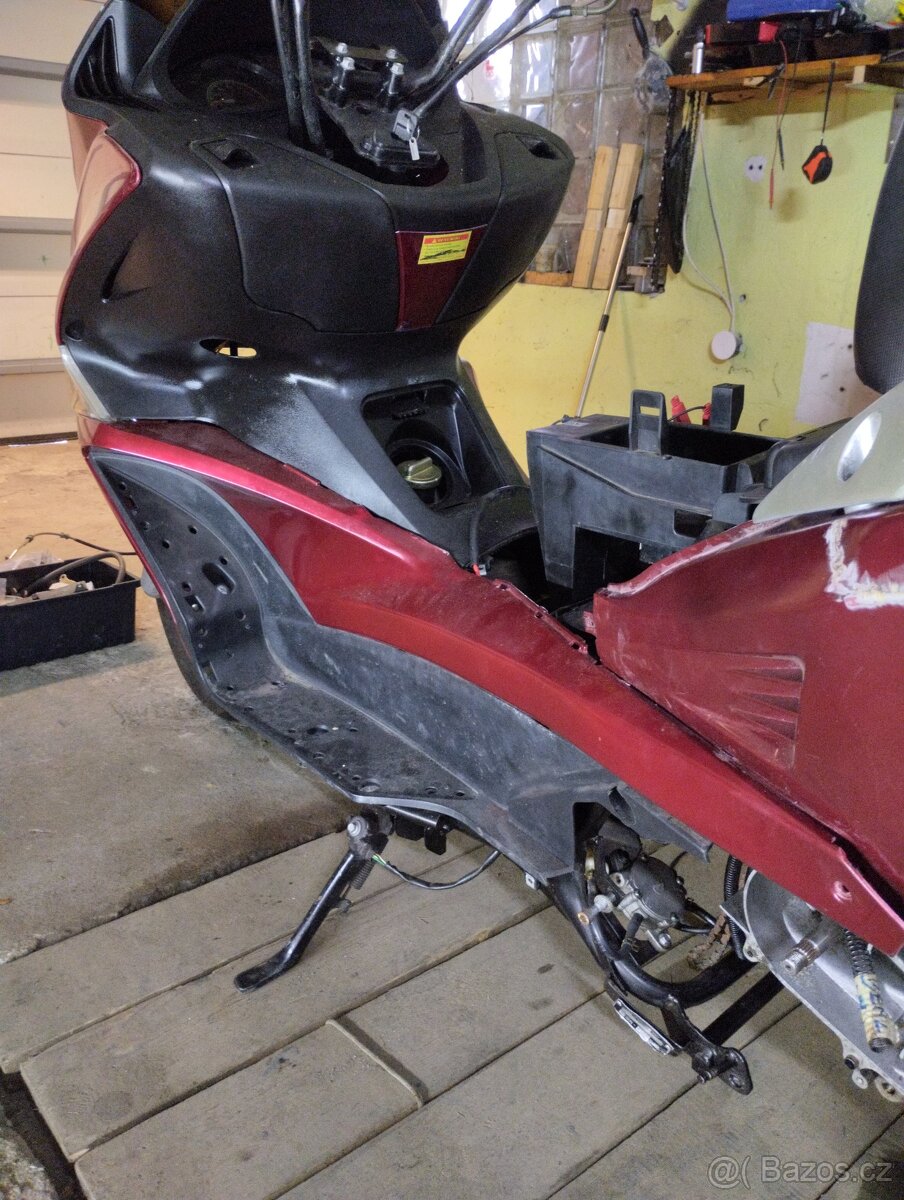 skutr JONWAY GTS 125 bez nutnosti přepisu - 5