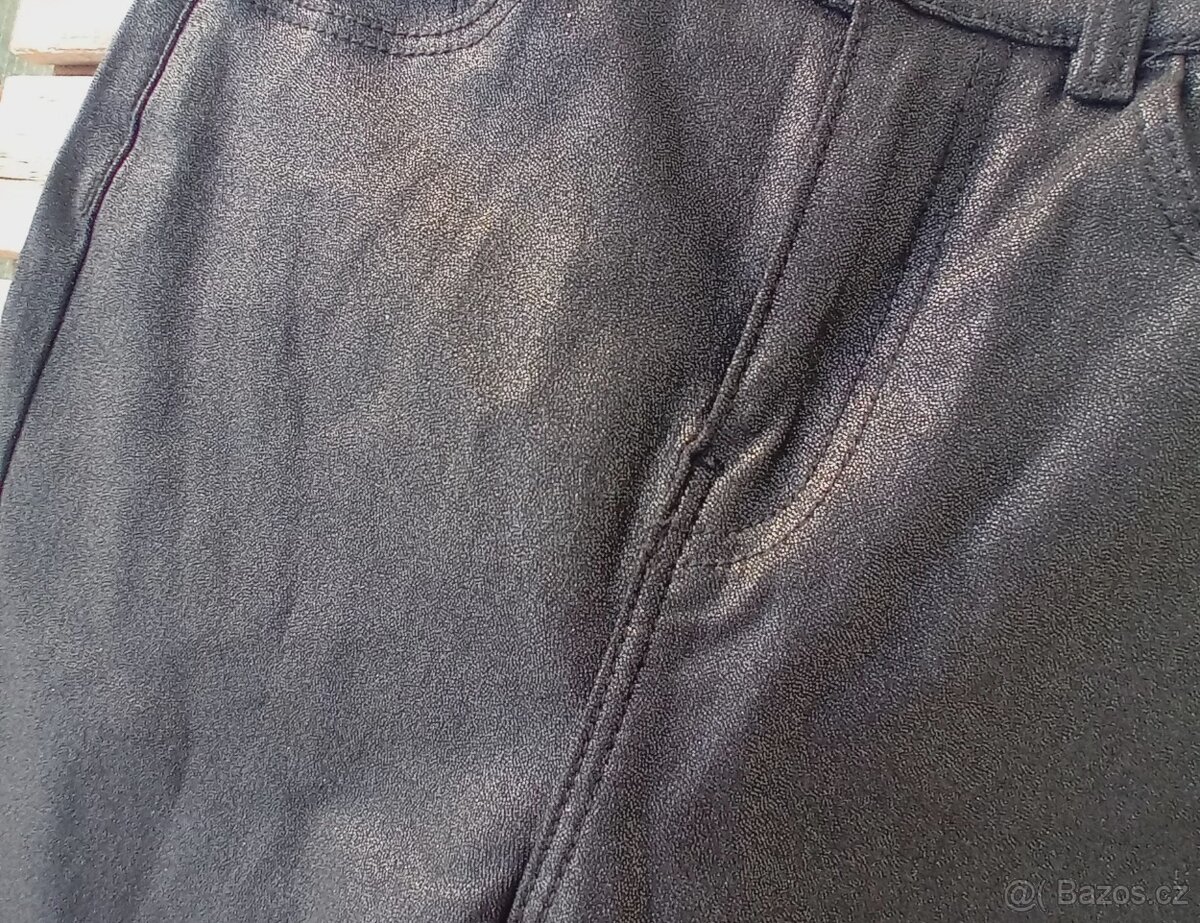 Krásný komplet, jako nový, vel. 38 - 5