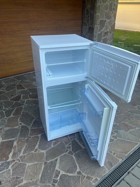 Lednice s mrazákem ROMO + Beko - 5