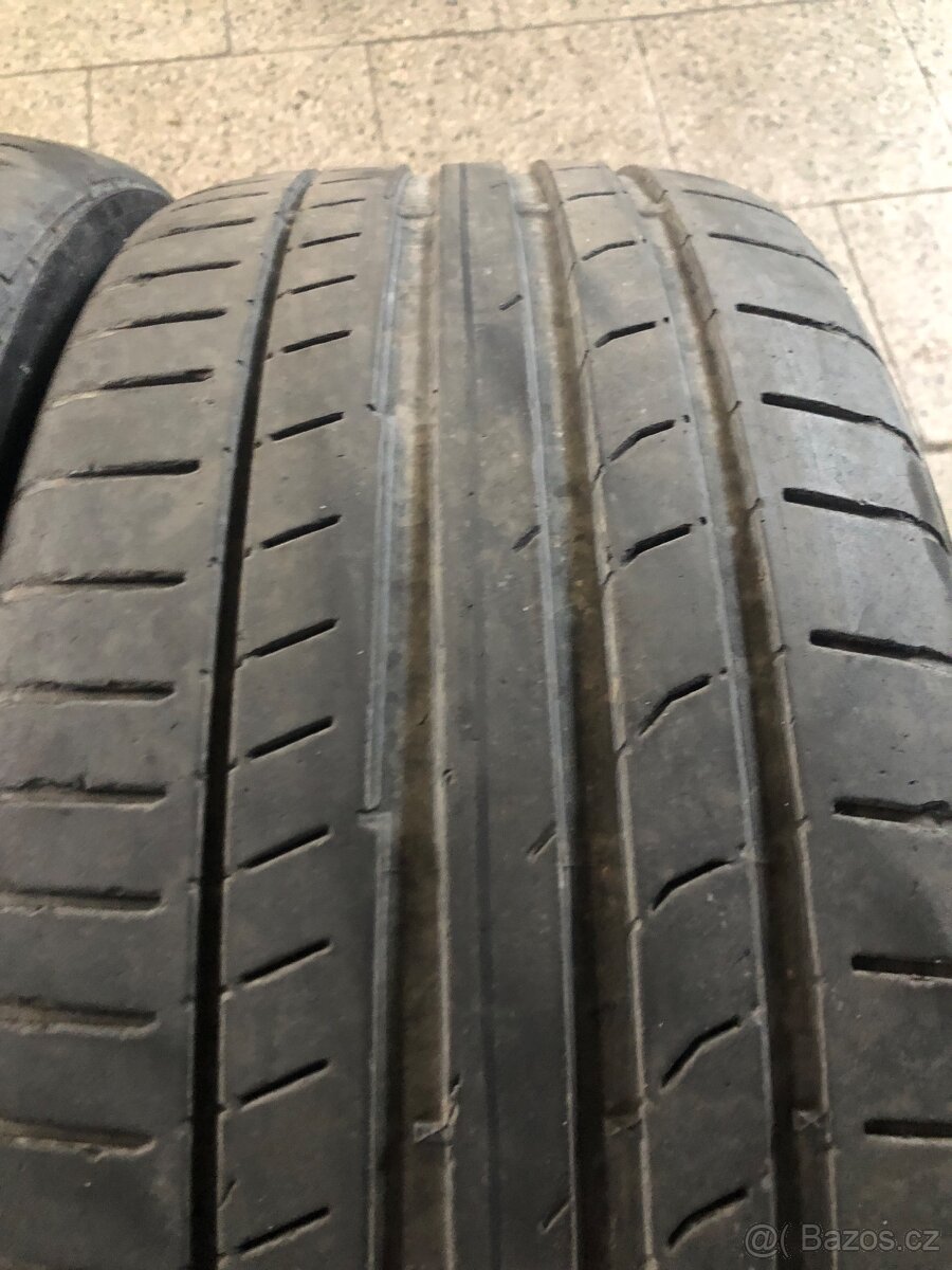 225/40/18 prodám sadu letních pneu - 5