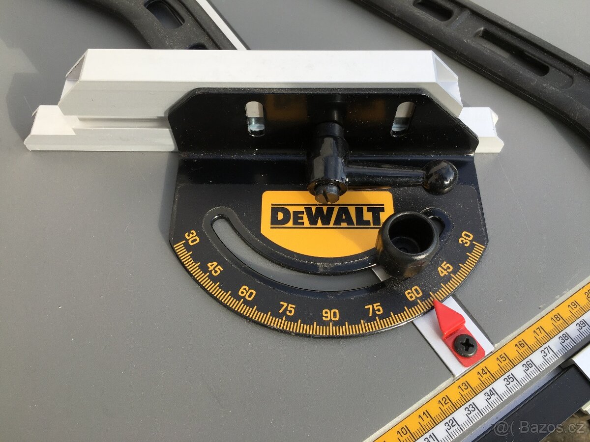 Stolní pila DeWALT DWE 7492 - 5