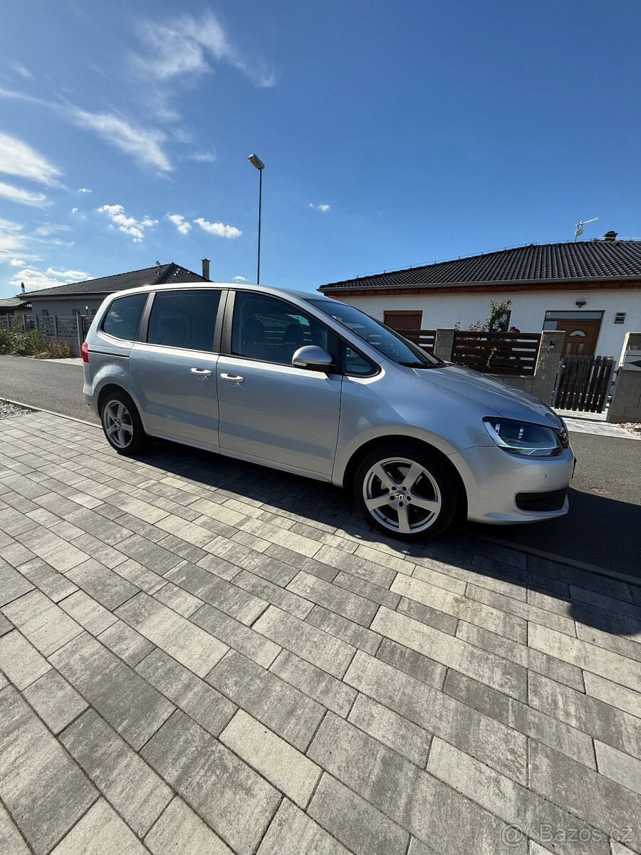 VW Sharan 2,0 tdi - 5