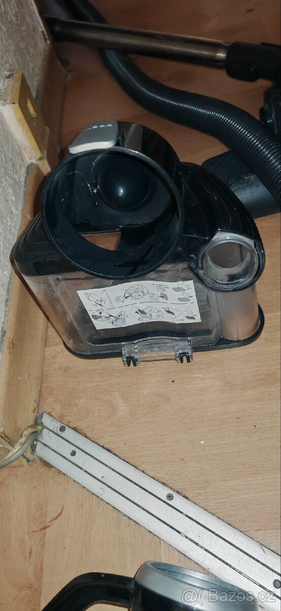 Bezsačkovy vysavač Electrolux ESPC7GREEN - 5