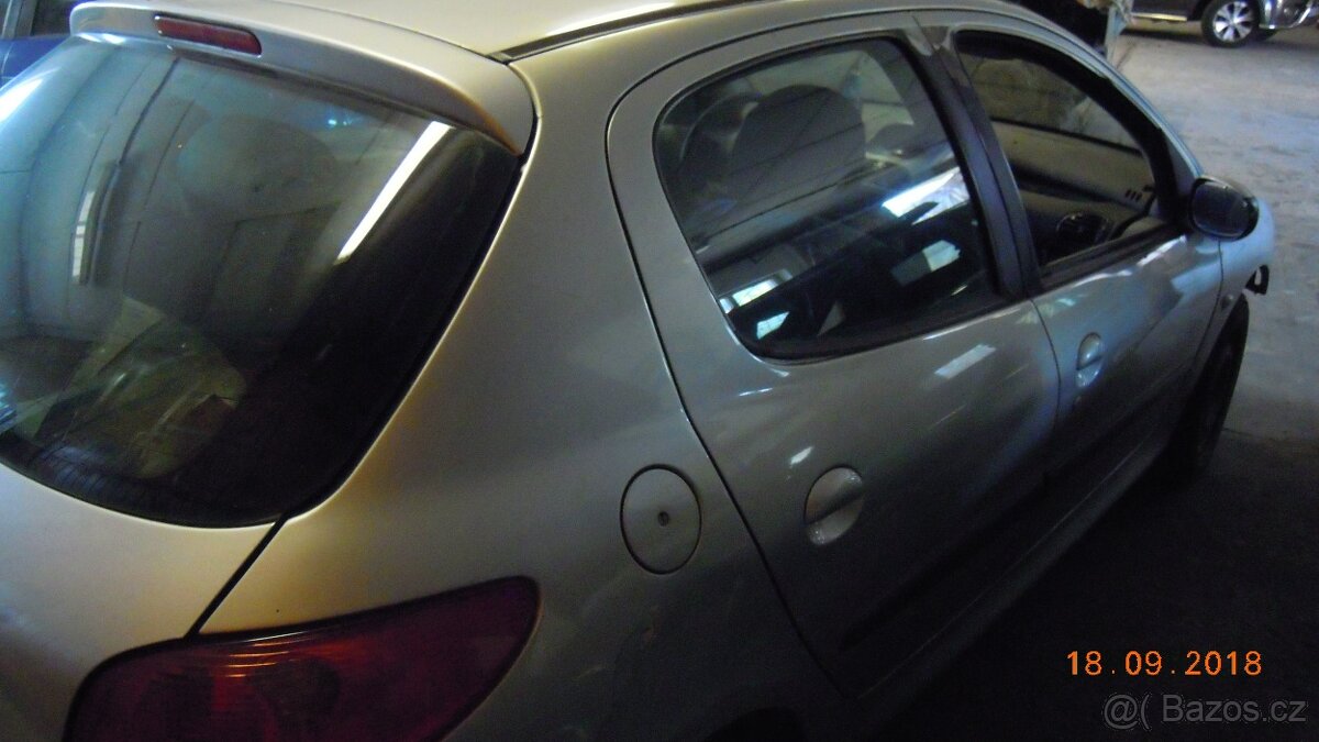 Peugeota 206, 1.4 HDI 50kw Rv: 2004/1 - 5