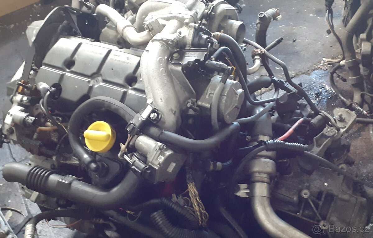 Manuální převodovka + příslušenství motoru Renault - 5