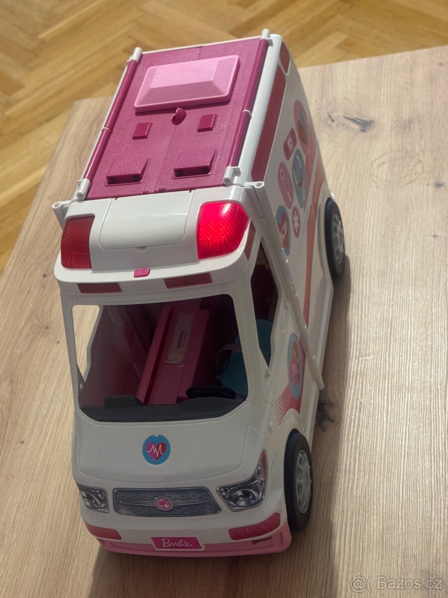 Barbie sanitka - 5