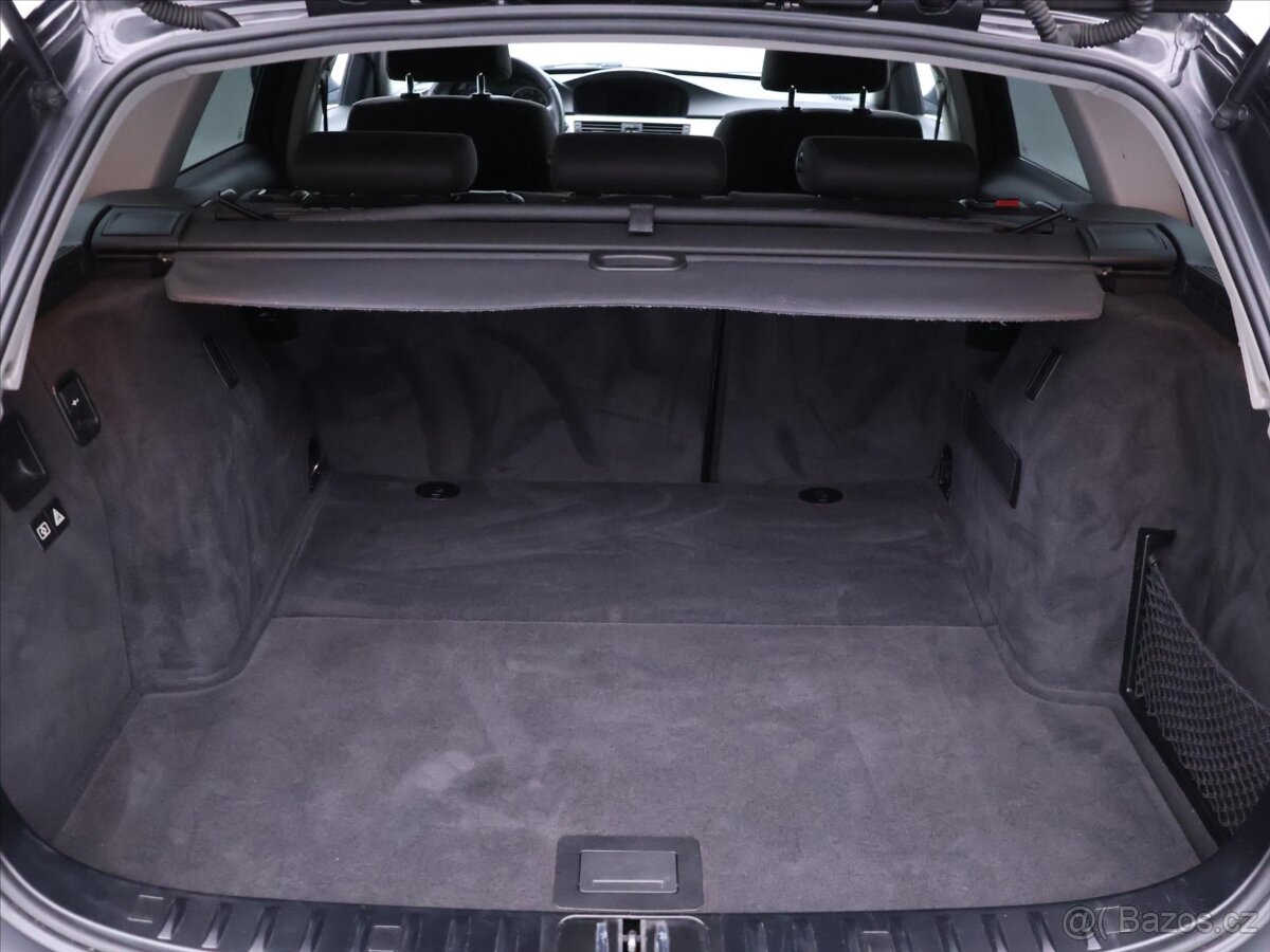 BMW 3 Series, BMW 320d Touring 2012-Serviced 149 000 Kč - 5