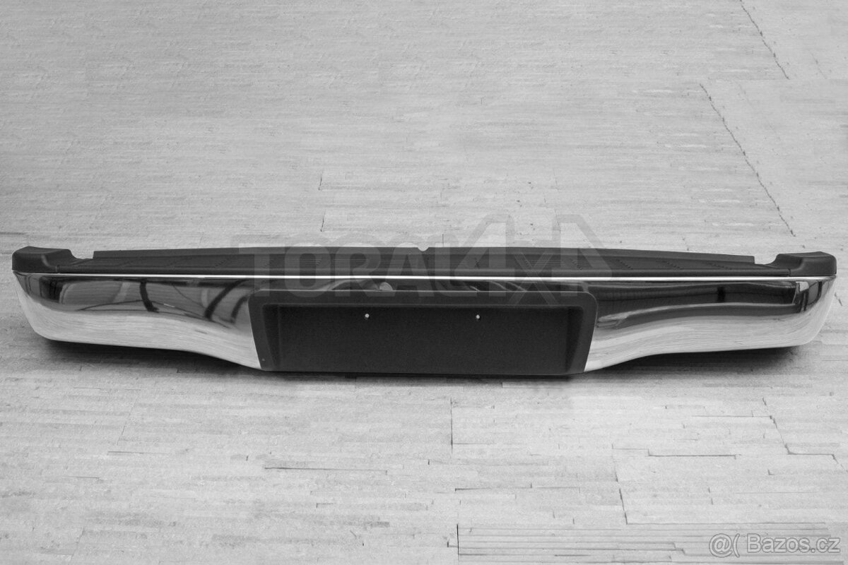 Zadní, ocelový nárazník pro Toyotu Hilux VII AN20 2005-2015