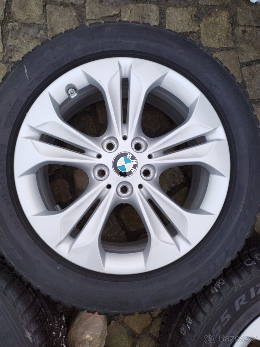 BMW X1 orig. al. disky 5x112 R17 + 225/55/17 zima - 5