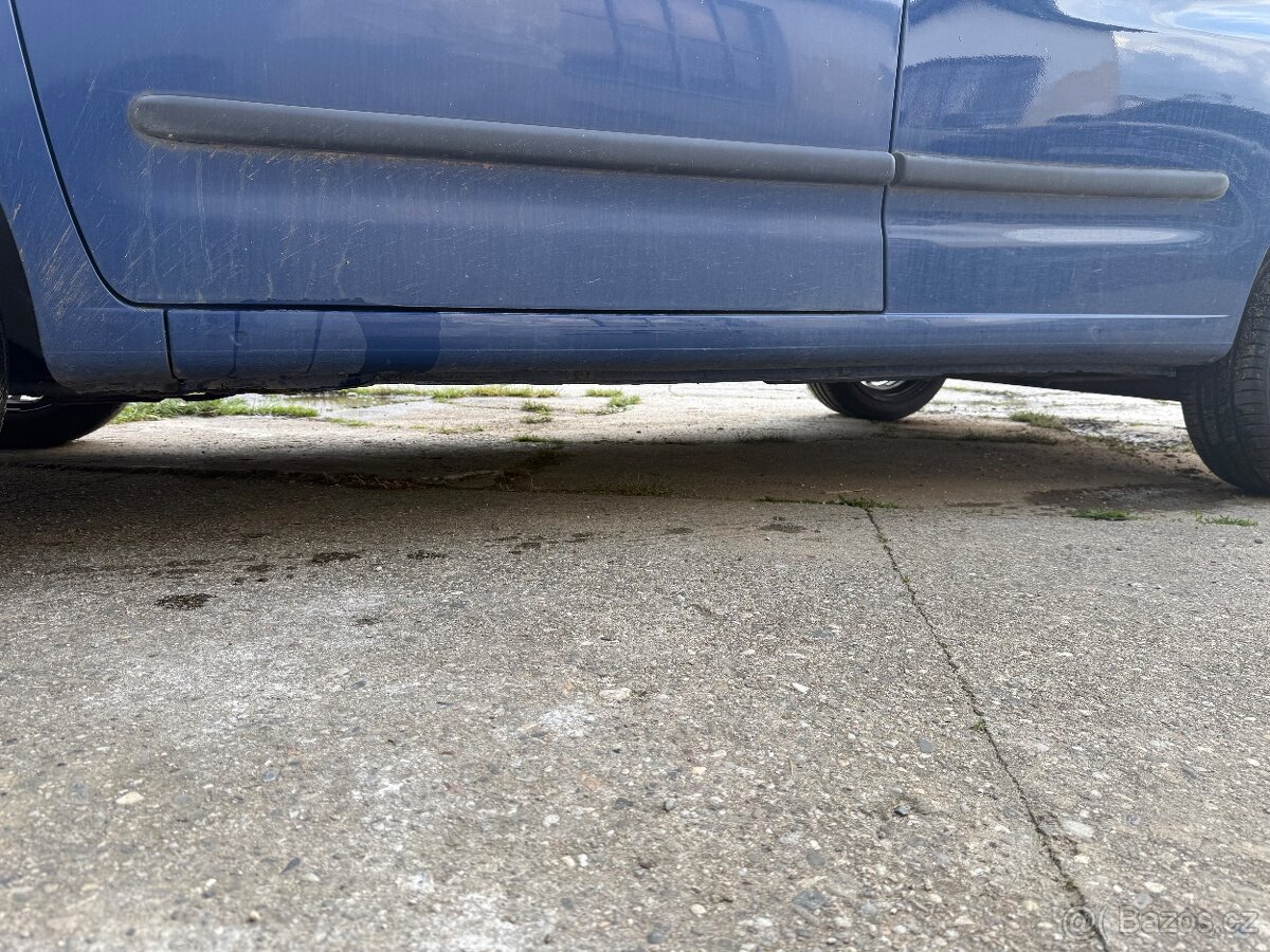 Prodám vw caddy 1.4 benzin - 5