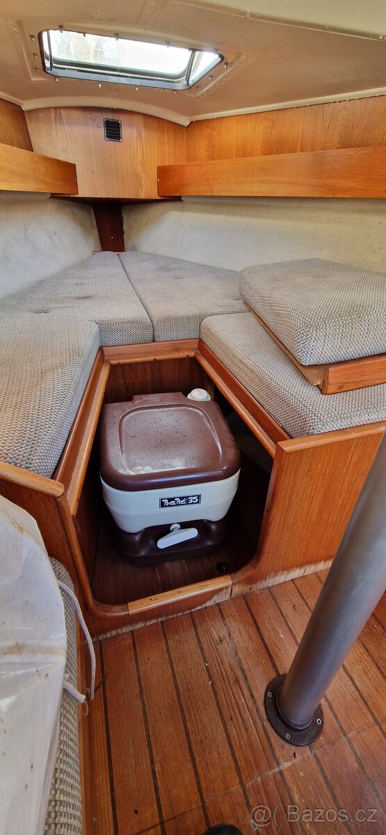 kajutová plachetnice Friendship 22 (ploutvokýl) - 5