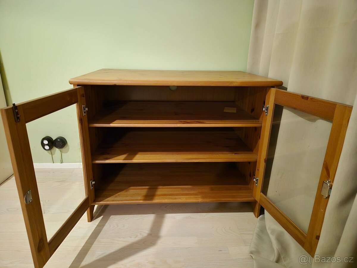 Prodám dřevěnou TV komodu IKEA Leksvik - 5