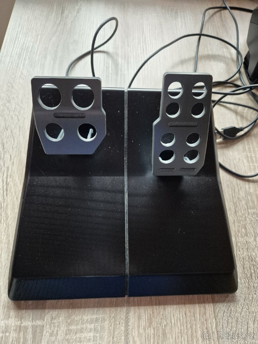Herní volant + pedály LOGITECH - 5