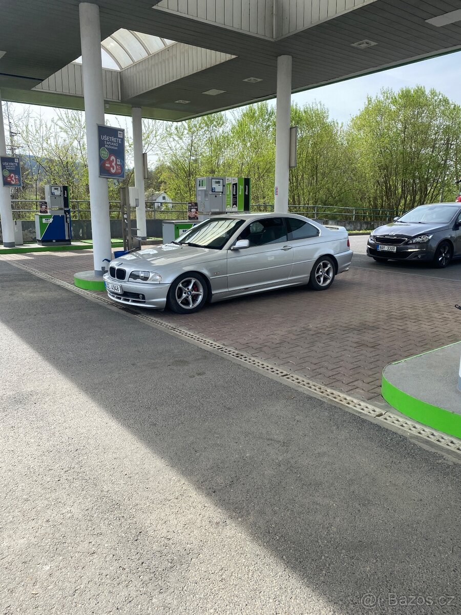 BMW e46 coupe 323i - 5