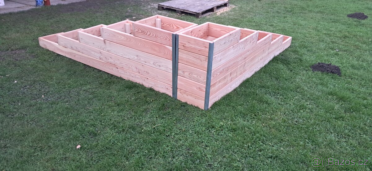 Vyvýšený záhon 6hraný jahodovnik - 5