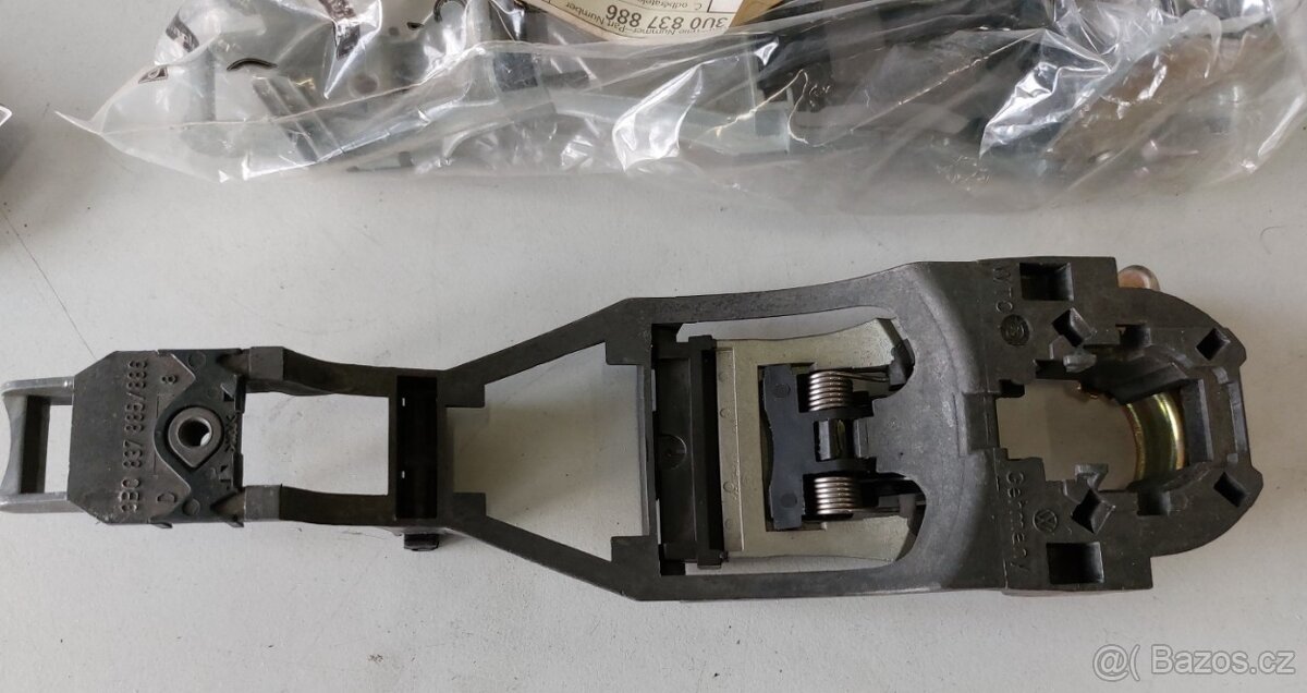 ND Škoda Pouzdro zrcátka + Lišta masky atd. - 5