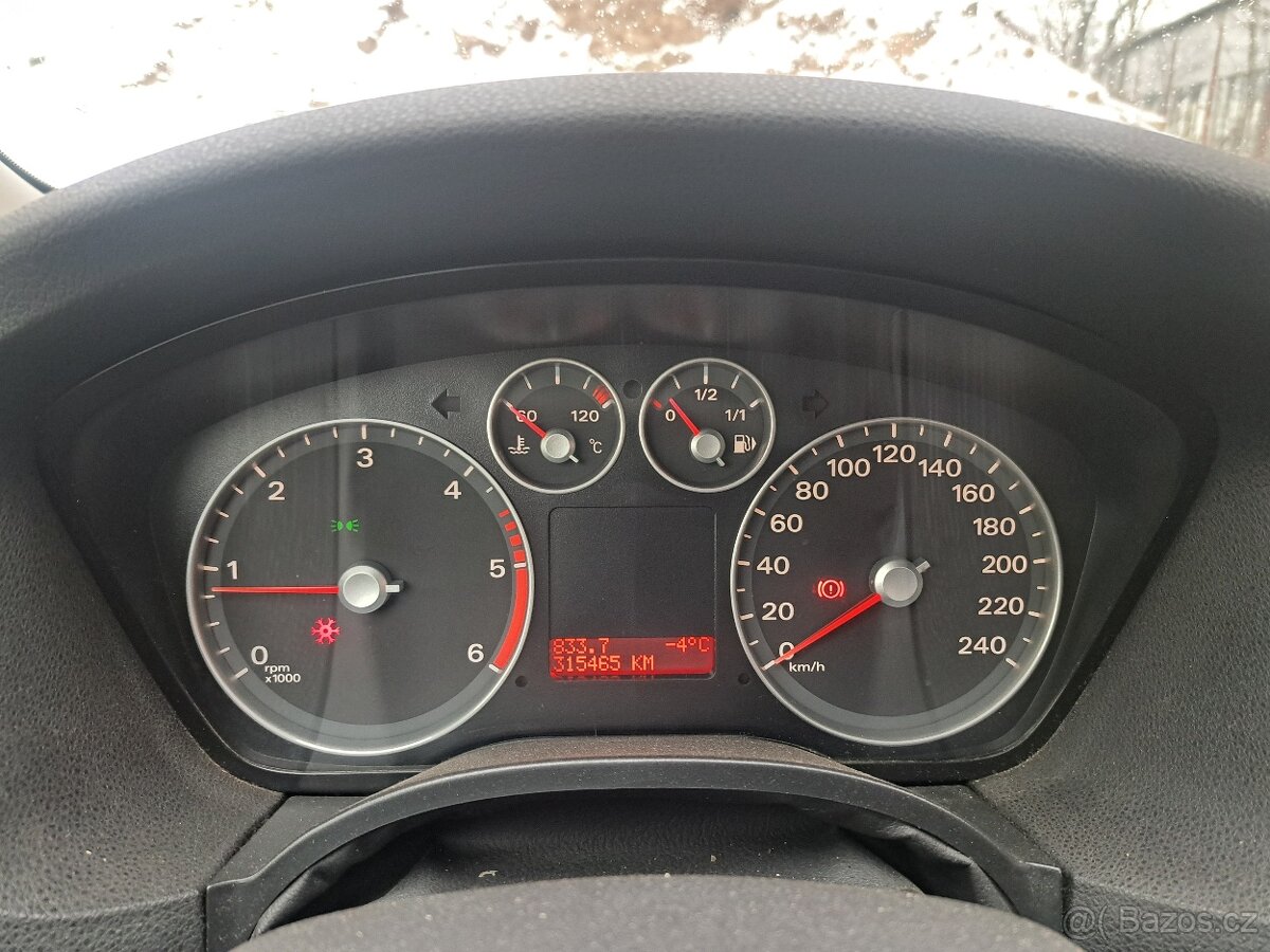 Ford Focus 1.8 tdci 85 kw combi - 5