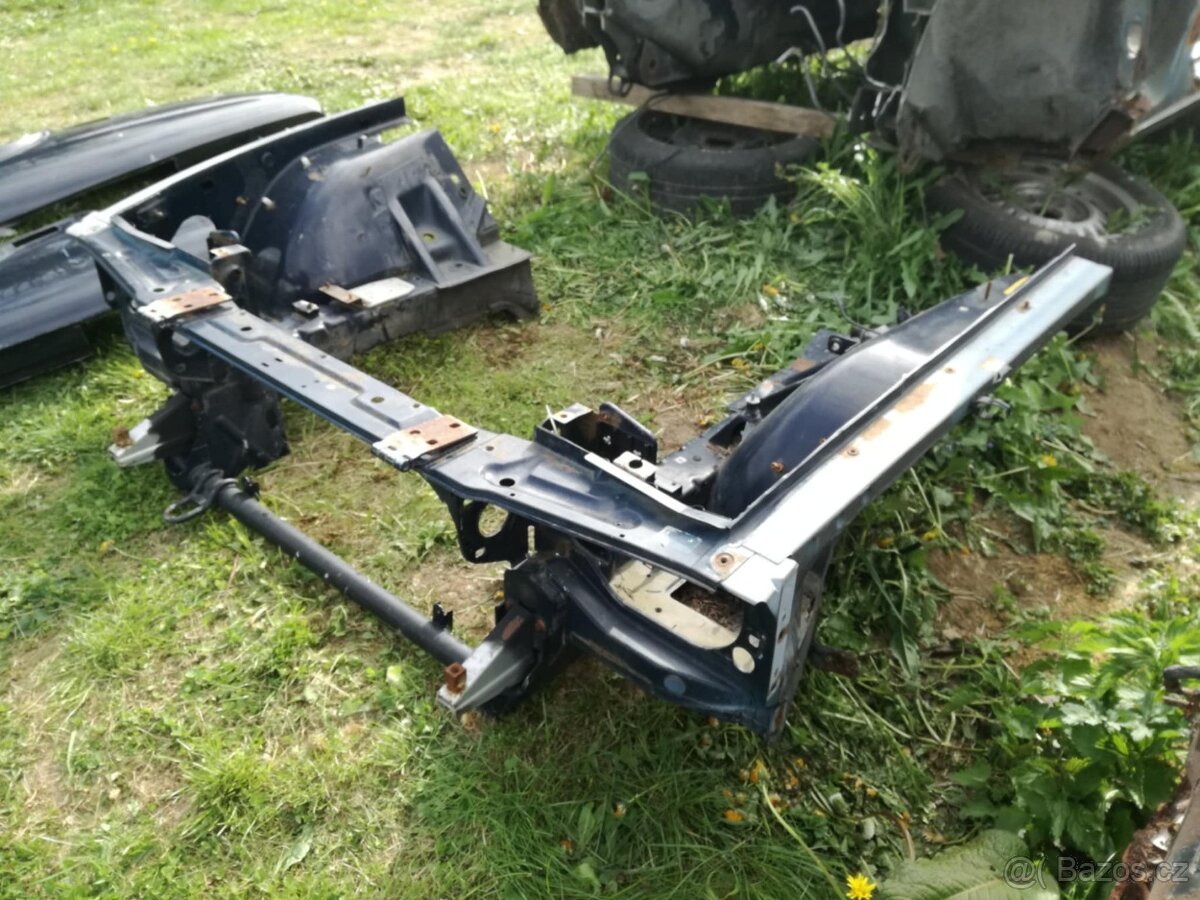 Jaguar XJ40 zadní blatníky, čelo, nosníky, střecha - 5