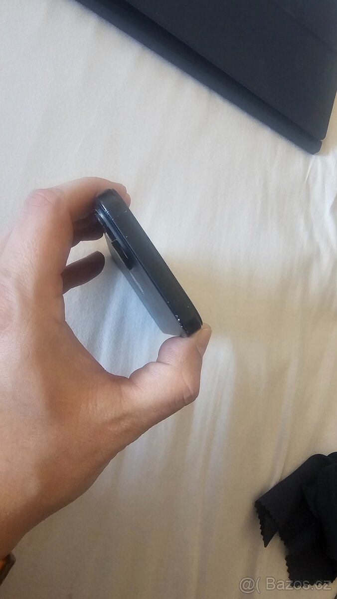 Apple Iphone 15 - 128GB - 5