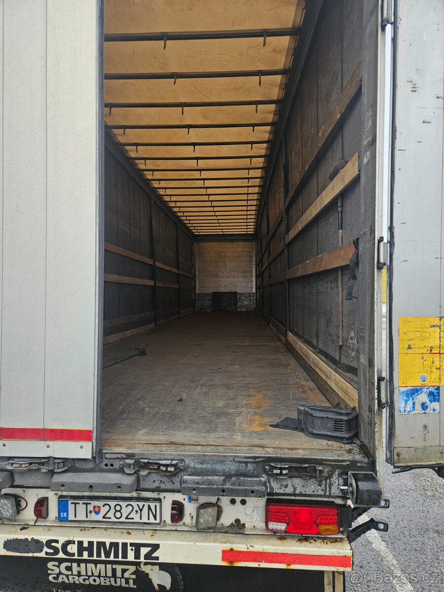 Naves MEGA Schmitz r.v.2007 - 5
