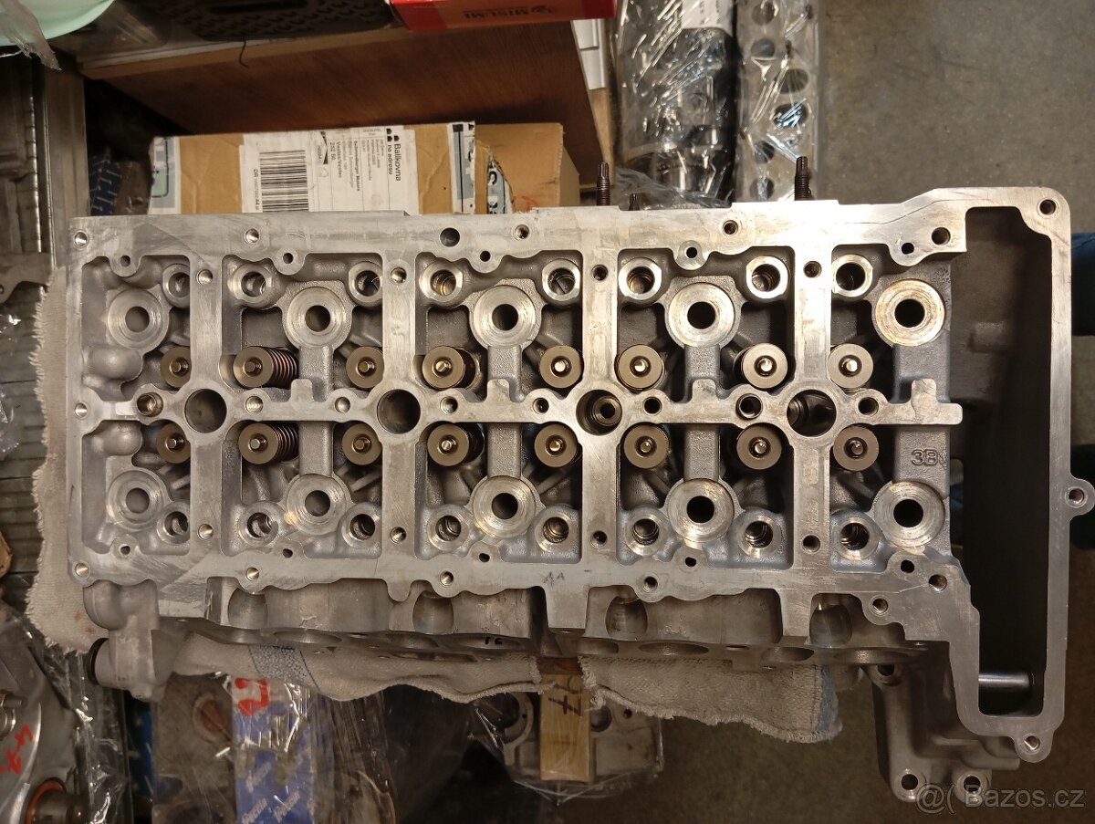 Hlava válců BMW 2.0 4v - 5