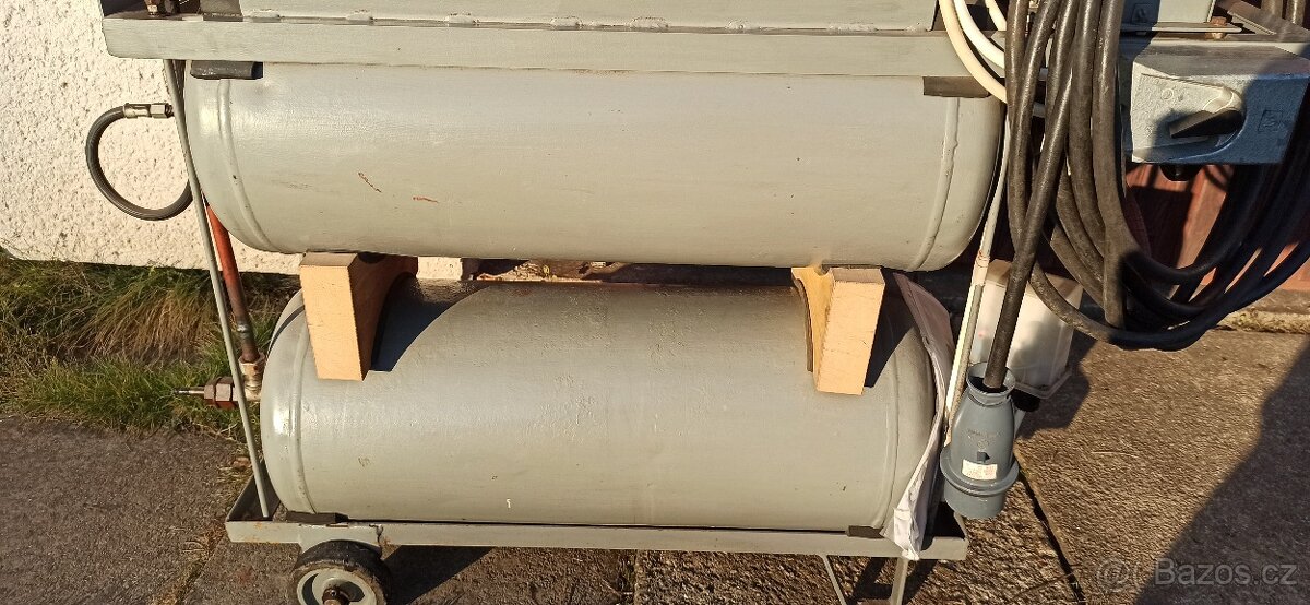 Vzduchový kompresor 80L - 5