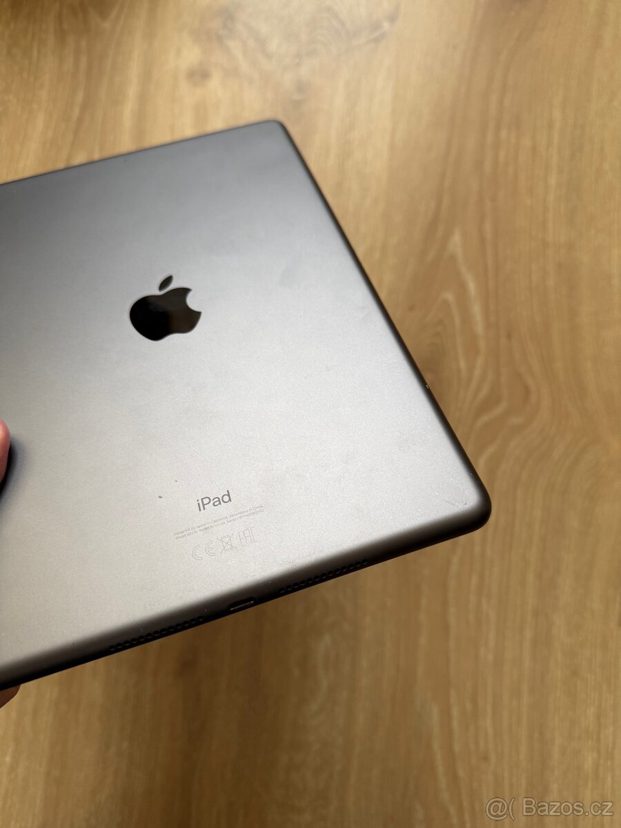 Apple IPad 8. Generace 128GB wifi, IOS 26 - 5