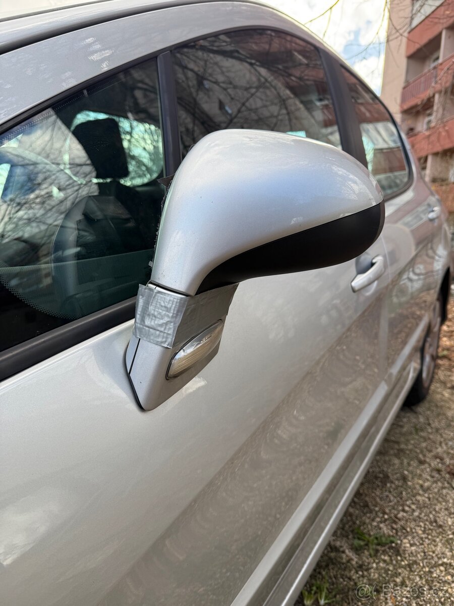 Peugeot 308, 1.6 HDi, 2010 - 5