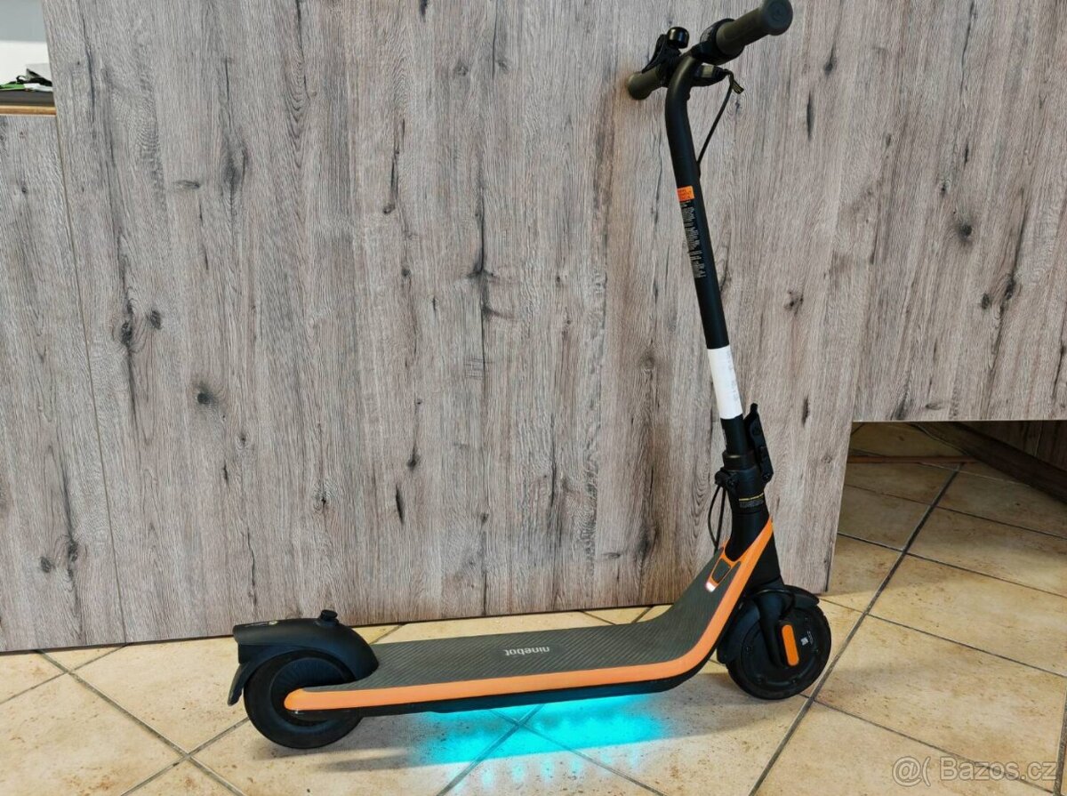Dětská elektrokoloběžka eKickScooter ZING C2 - 5