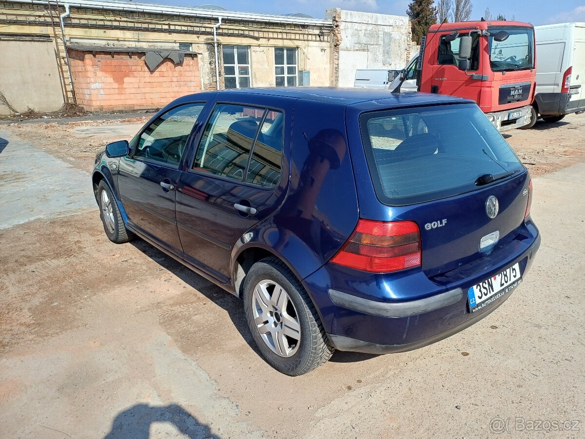 Volkswagen Golf 4 - 1.4 - 5
