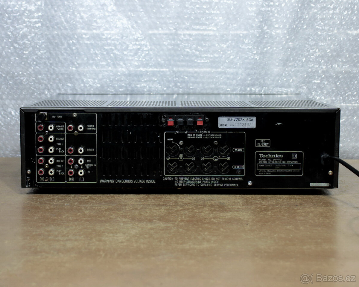 Zesilovač Technics. - 5