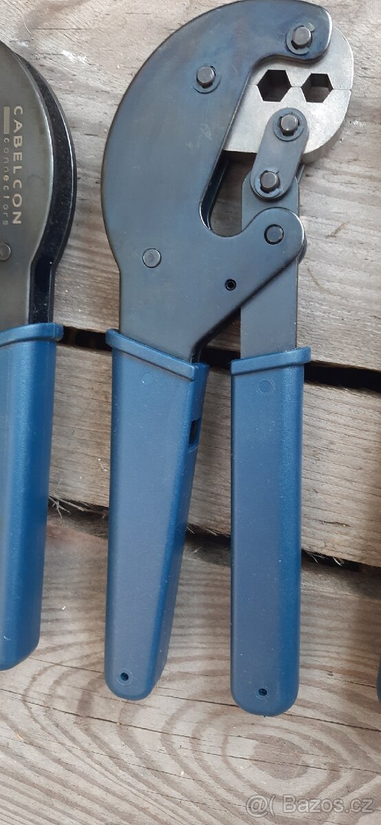 Nové krimpovací nástroj pro RG59/RG11/RG213
- 5