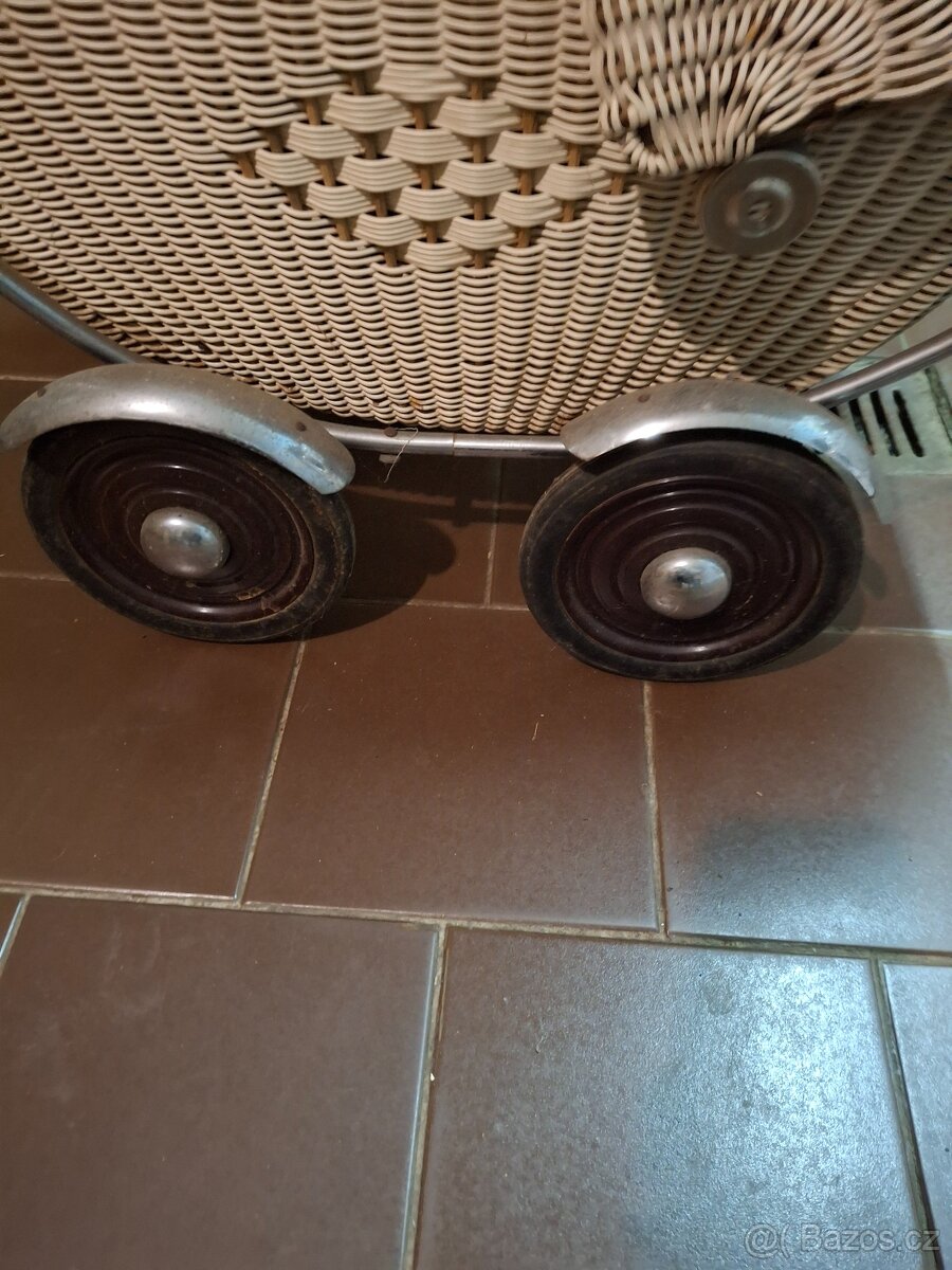 Retro kočárek - 5