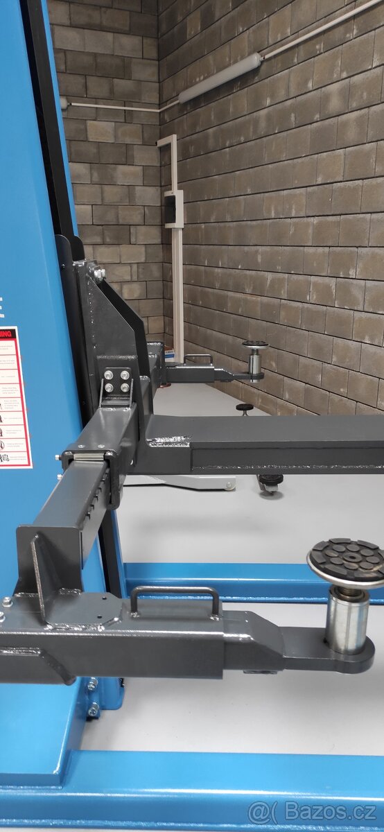 Jednosloupový mobilní zvedák 3500/2500 kg ZÁRUKA - 5