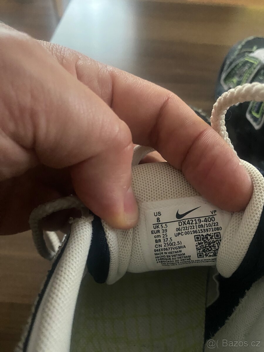 Dívčí tenisky Nike Air More Uptempo vel.39 - 5