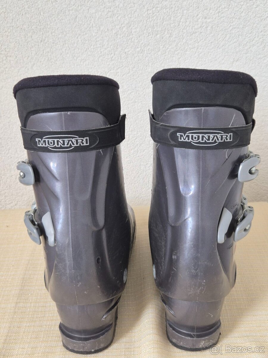 Pánské lyžařské boty / přeskáče Munari 7,9 - 5