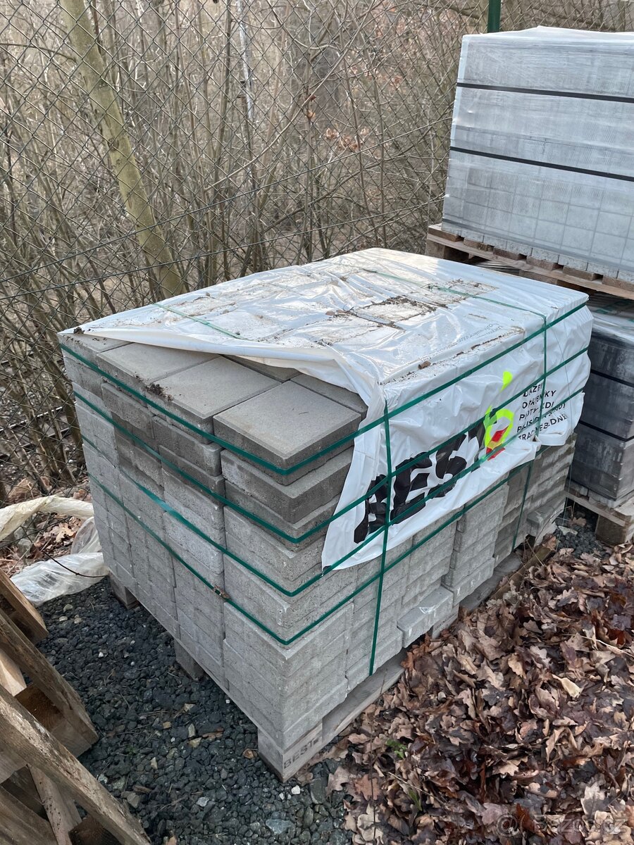 Stavební materiál, dlažba, skruže, obrubníky - 5