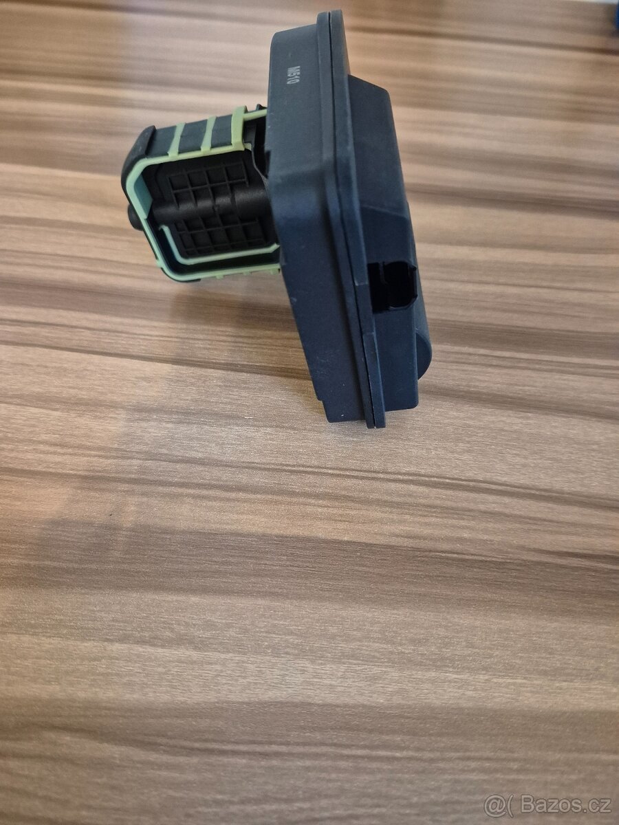 disa klapka BMW e90 - 5