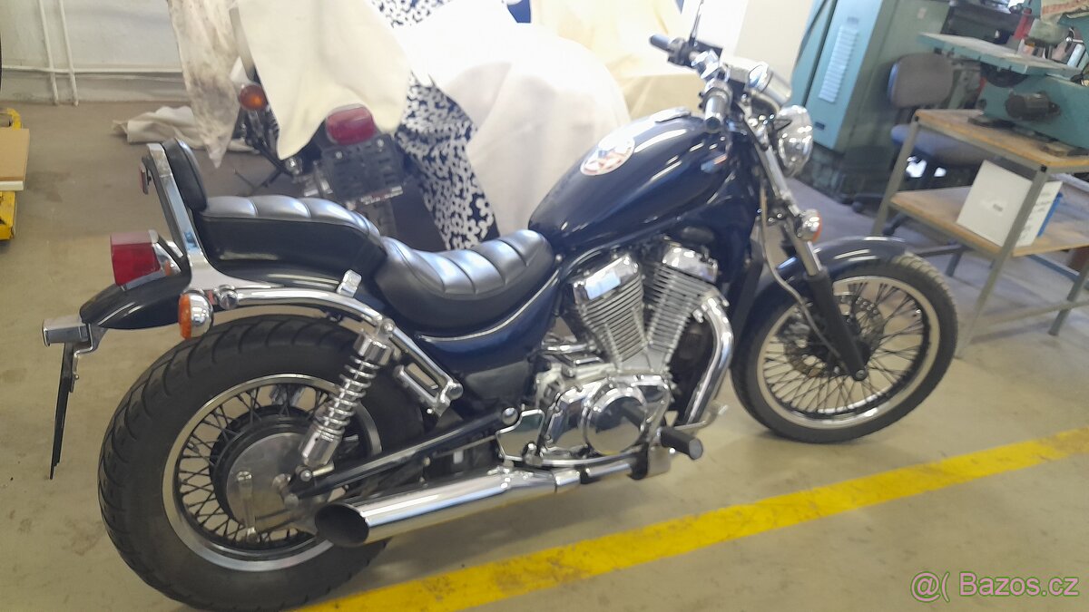 Suzuki Intruder 750 - 5