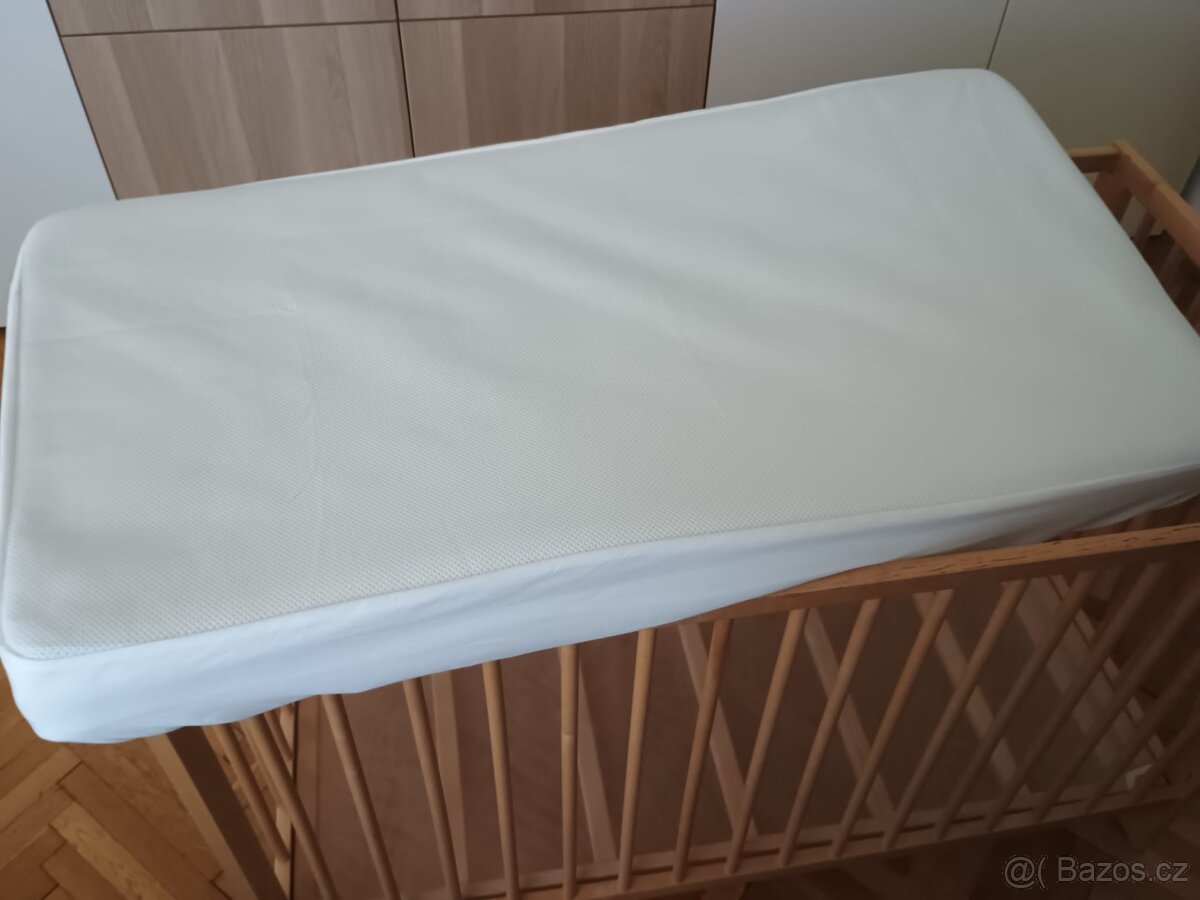 Dětská postýlka s veškerým vybavením - 5