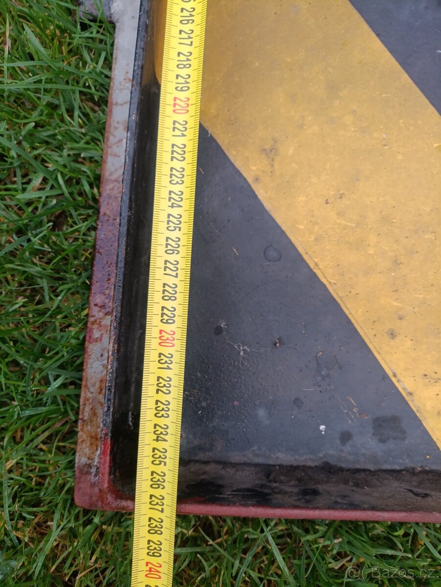 Garážová vrata. Dvou křídla. Pozor sleva - 5