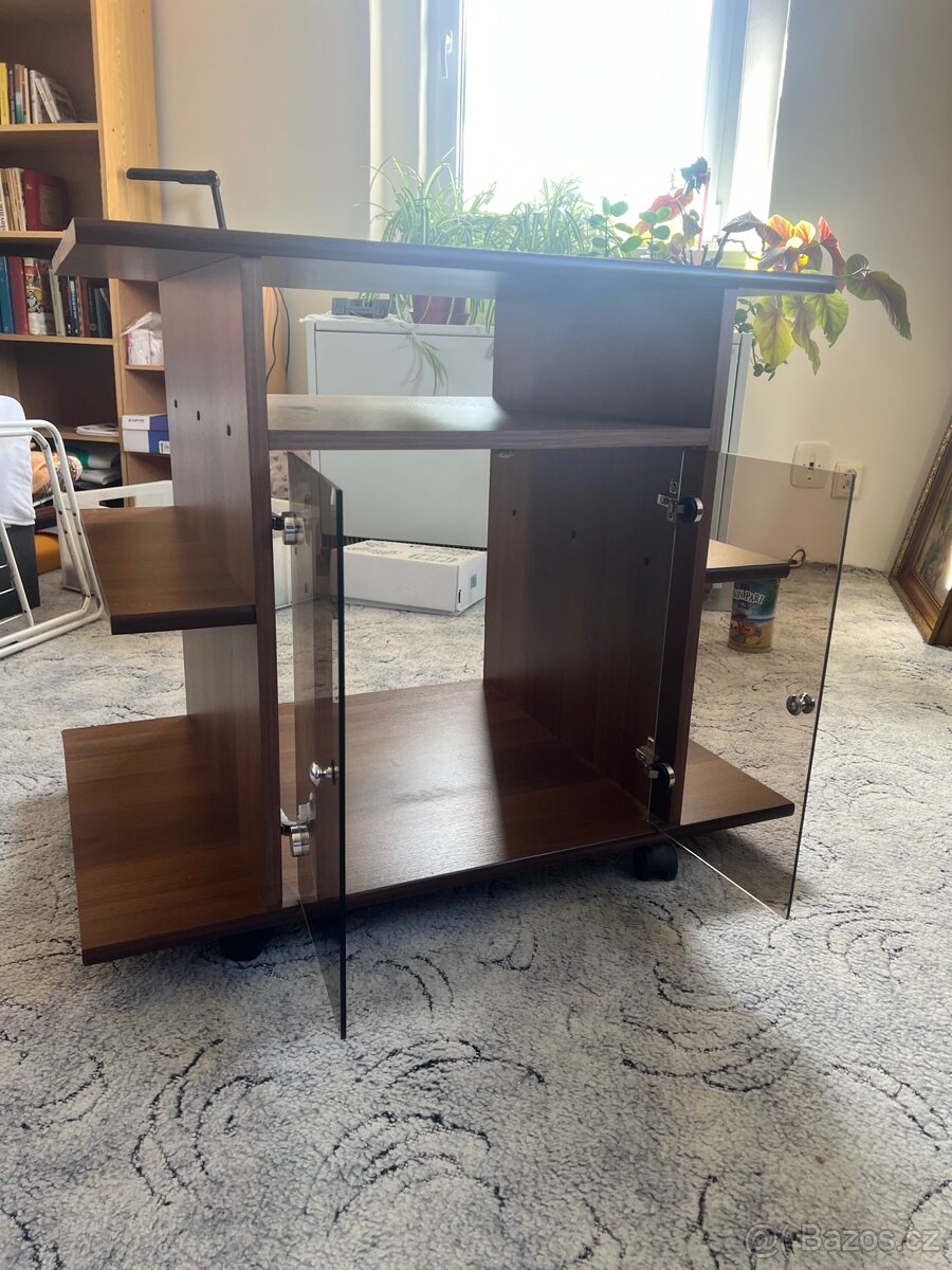 Tv stolek - 5