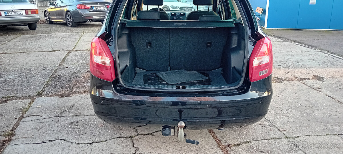 Škoda Fabia combi 1.2 HTP 51 kw rok 2013 - 5