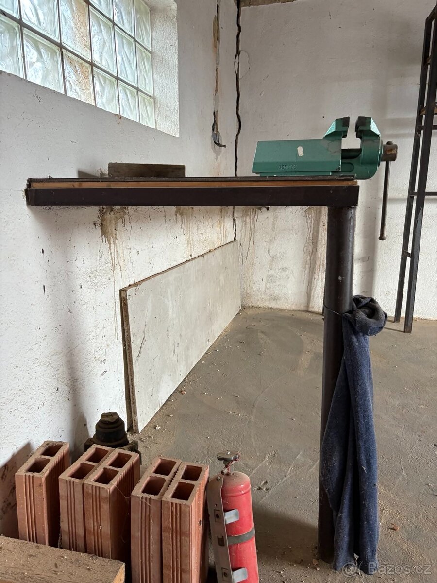 Dílenský pracovní stůl - ponk - 5