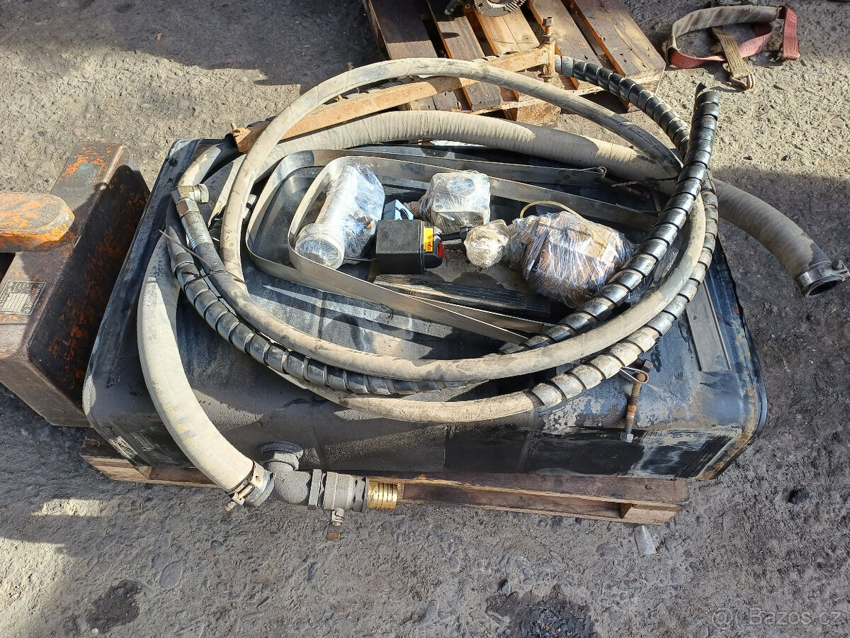 Hydraulika na sklápění - 5
