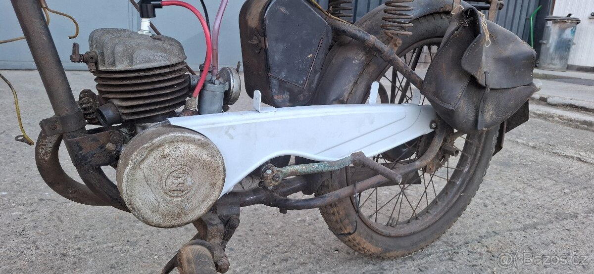 ČZ 125 A - 5