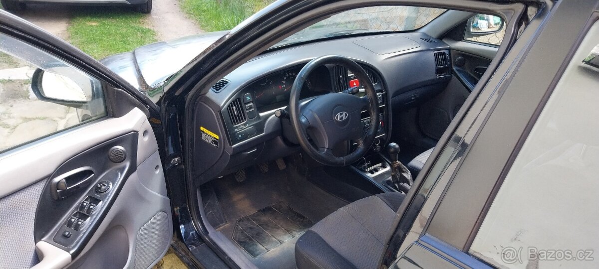 Prodám Hyundai elantra 2005 - 5